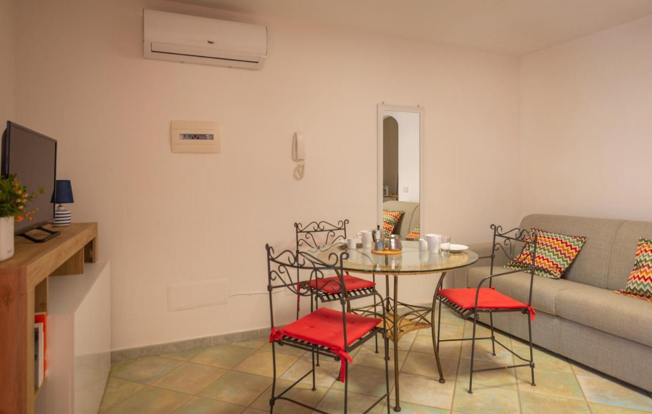 골푸아랑시 Residenze Il Girasole 아파트 호텔 외부 사진